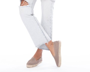 W-1.9-N0_Espadrilles_Hamptons_Vintage_Taupe_5_1_Manebi_Espadrilles_1732x1389.jpg