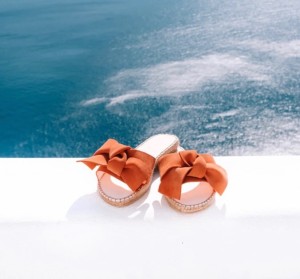 Klapki Manebi Flat Sandals with Bow Mandarin - sklep Shuluv Melissa & More - photo 5