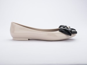 Melissa Doll IV Beige - sklep Shuluv Melissa & More - zdjęcie 2