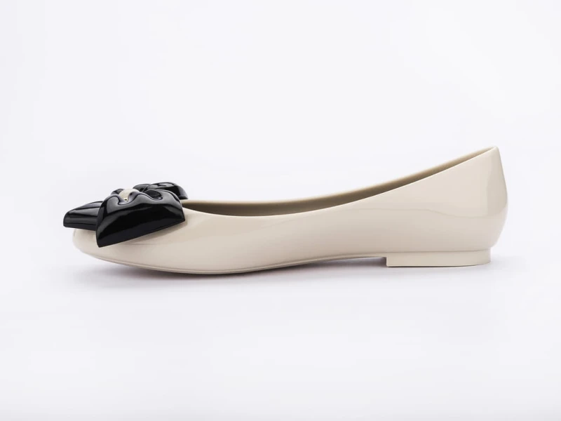 Melissa Doll IV Beige - sklep Shuluv Melissa & More - zdjęcie 3