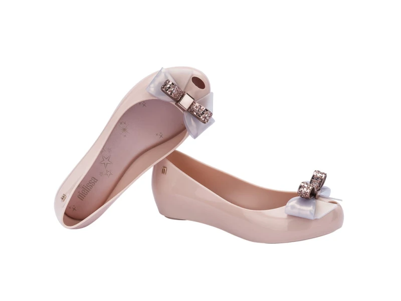 Ultragirl Stars Melissa