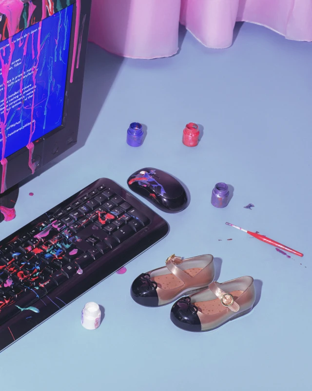 33258 Mini Melissa Sweet Love Cap Toe BB.png