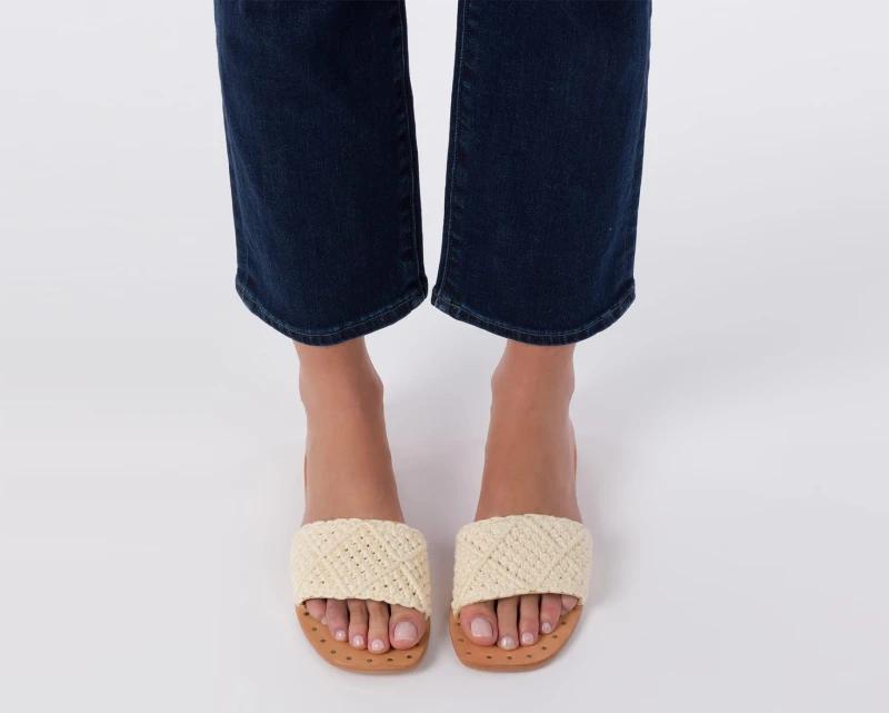 S 6.9 Y0_Leather_Sandals_Yucatan_Cotton_Crochet_Cream_4.jpg