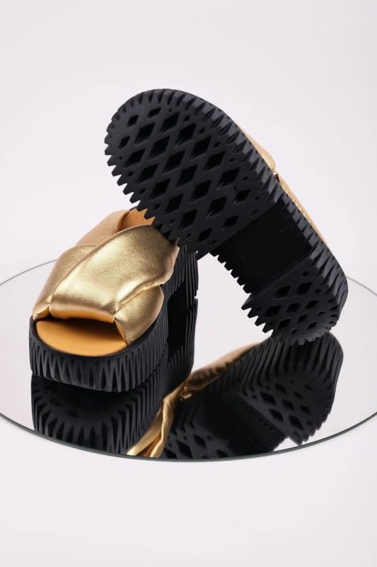 Plia Anda Gold - 9.JPG