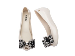 Melissa Nova Ultragirl Classic Bow